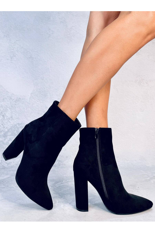 Scarpe con tacco RIVERS NERE