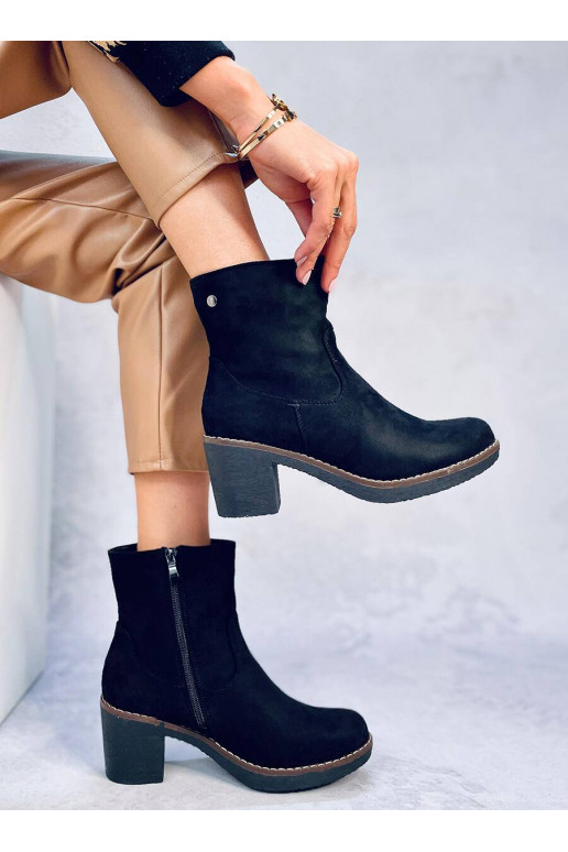 Scarpe con tacco in gomma di colore nero LINZI BLACK