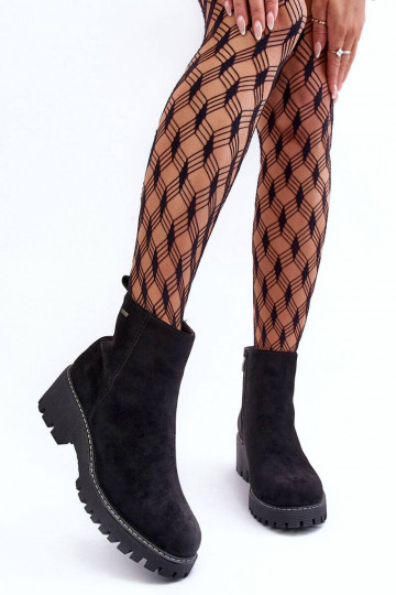 Gli stivali in pelle...