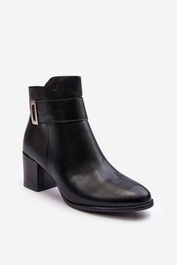 Stivali con tacco alto in colore nero Starines