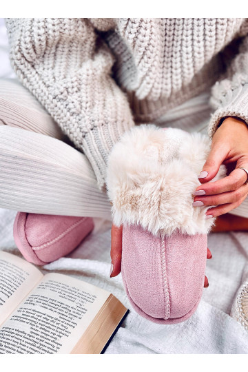 Pantofole con pelliccia... 2