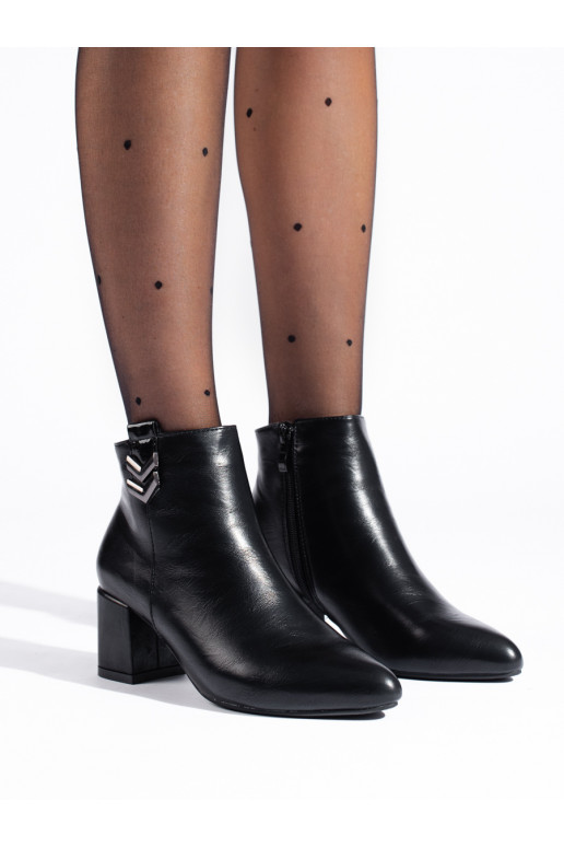 Scarpe eleganti con tacco in colore nero Scarpe eleganti con tacco in colore nero