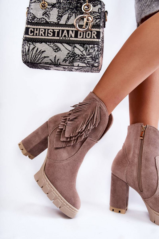 Scarpe in camoscio con plateau color cappuccino