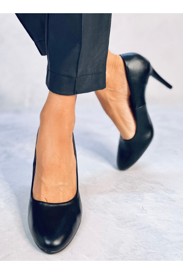 Scarpe classiche in colore nero LINDY BLACK 2