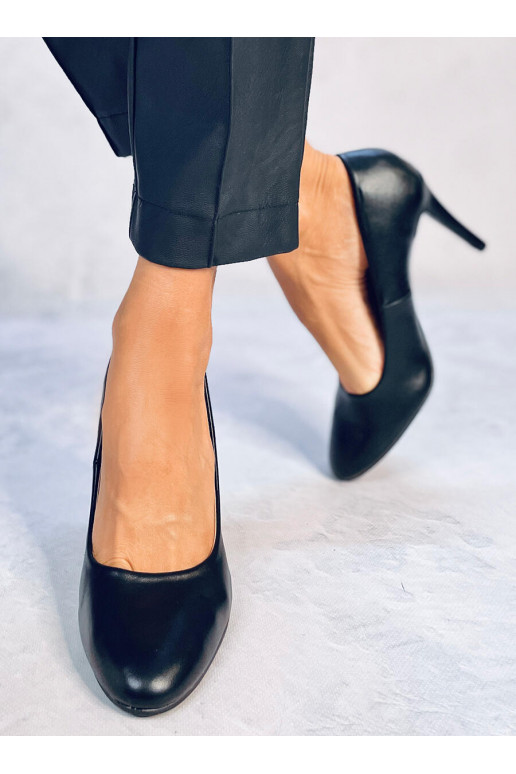 Scarpe classiche in colore nero LINDY...