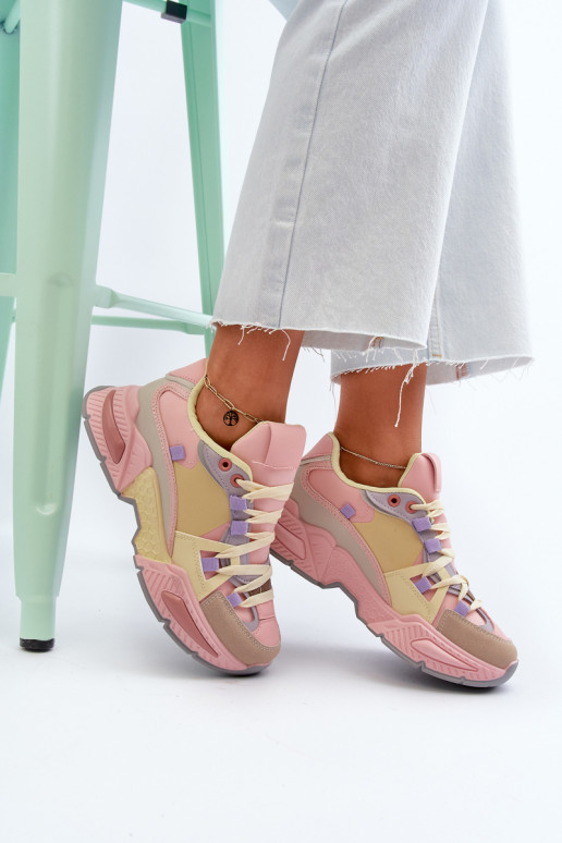 Scarpe Snekersy con suola massiccia...