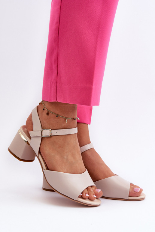 Sandali da donna con tacco basso di...