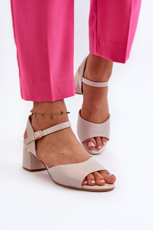 Sandali da donna con tacco basso di...