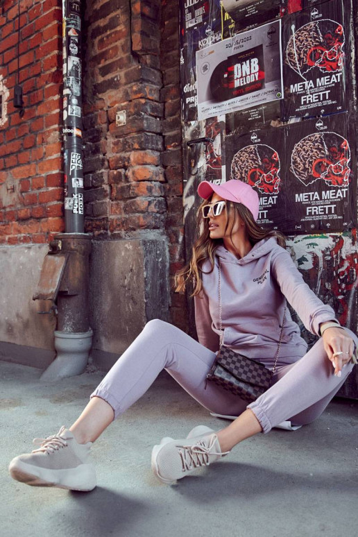 Scarpe sportive del modello di... Scarpe sportive del modello di...