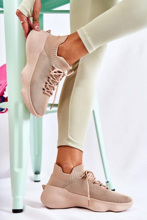 Scarpe sportive del modello di... Scarpe sportive del modello di...