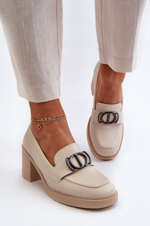 Scarpe con tacco con ornamenti beige Nedarea