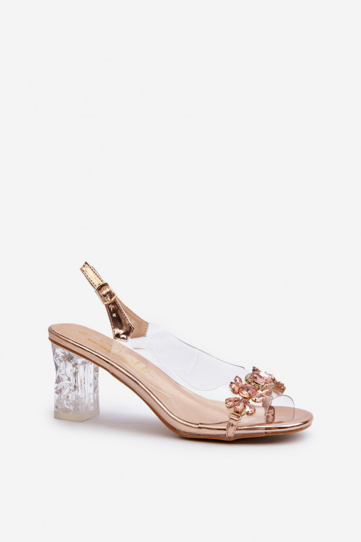 Sandali con tacco dallo stile elegante con bellissimi dettagli in oro rosa D&A