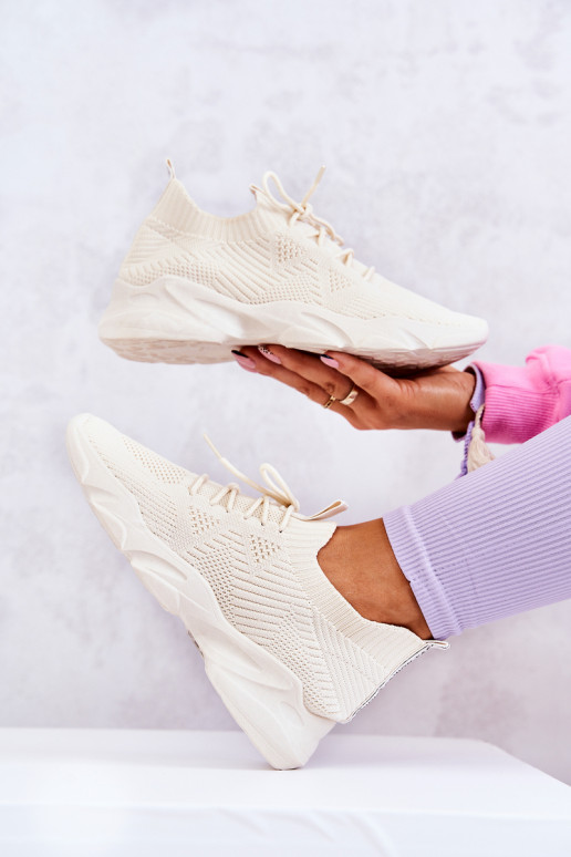 Scarpe modello sneakers in materiale... Scarpe modello sneakers in materiale...