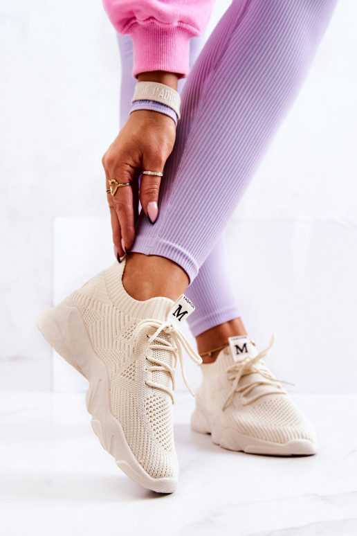 Scarpe modello sneakers in materiale... Scarpe modello sneakers in materiale...