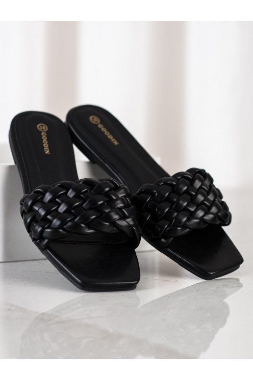 Pantofole realizzate in ecopelle