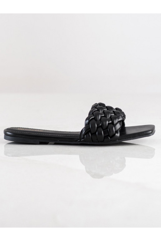 Pantofole realizzate in ecopelle