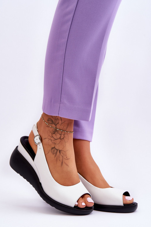 Sandali bianchi di Sergio Leone con...