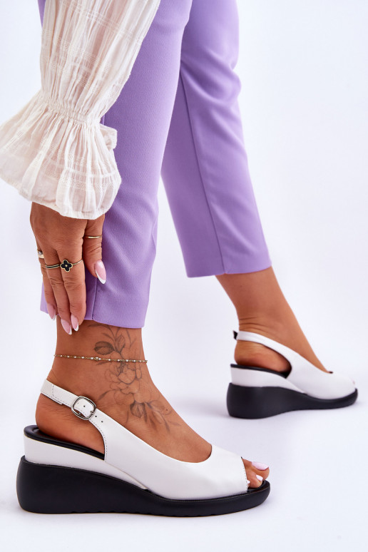 Sandali bianchi di Sergio Leone con...