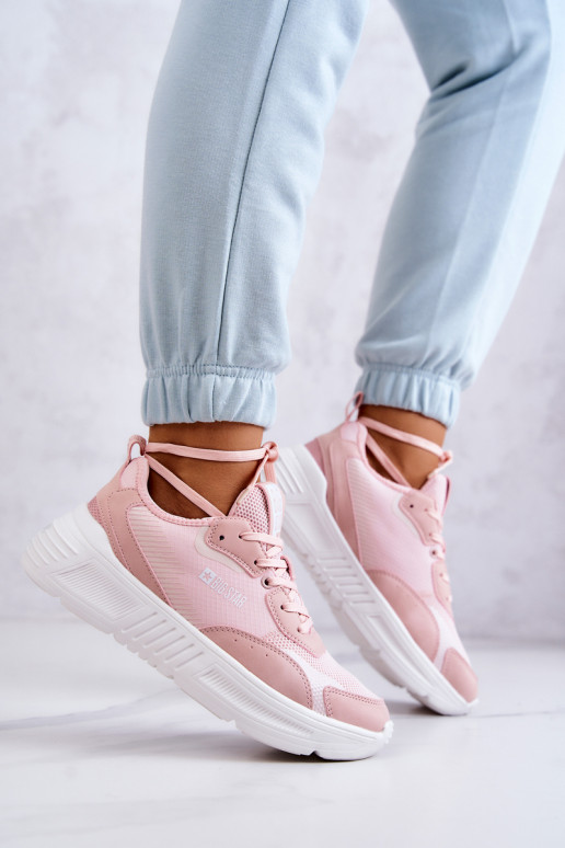 Scarpe da ginnastica alla moda...