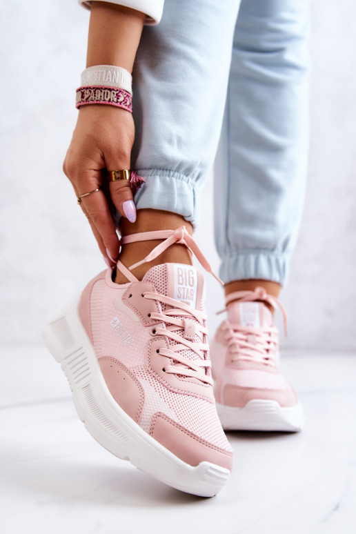 Scarpe da ginnastica alla moda...