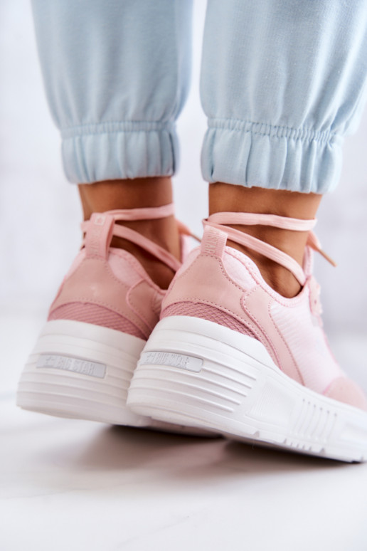 Scarpe da ginnastica alla moda...