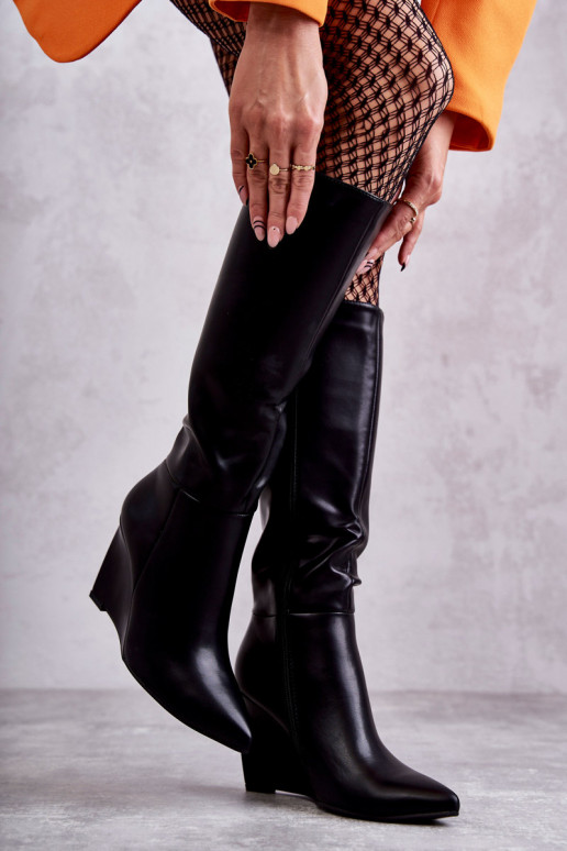 Stivali neri con plateau Arlene Stivali neri con plateau Arlene