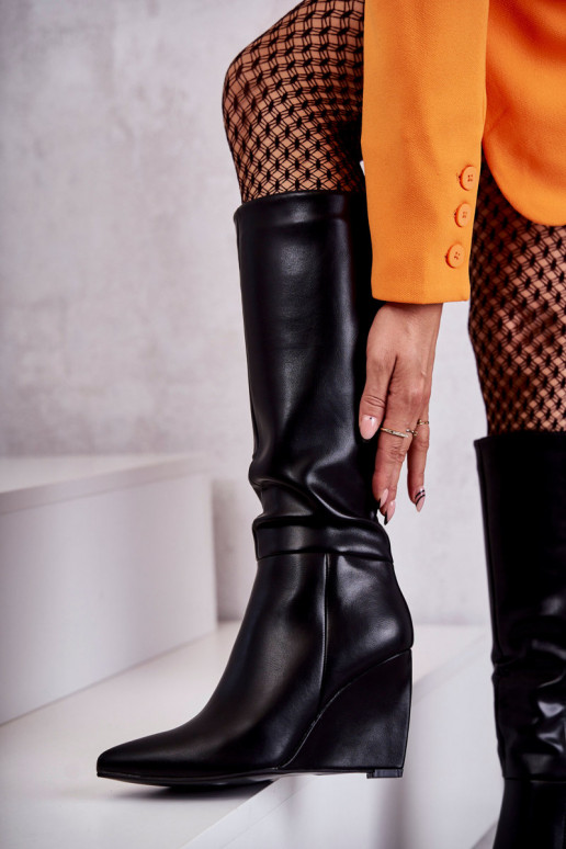 Stivali neri con plateau Arlene Stivali neri con plateau Arlene