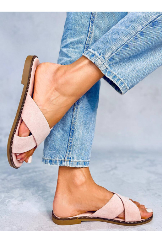 Le pantofole sono rosa Le pantofole sono rosa