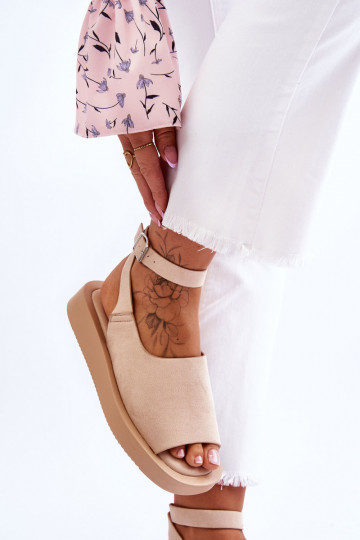 Comodi sandali da donna con plateau in colore beige Rubie 2