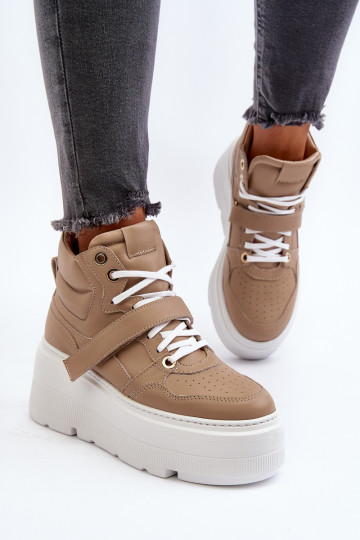 Scarpe modello Zazoo Sneakers di colore beige