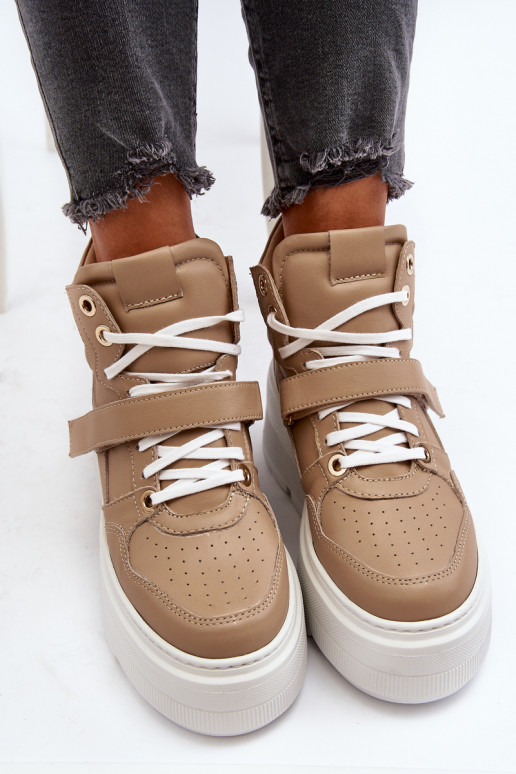 Scarpe modello Zazoo Sneakers di... Scarpe modello Zazoo Sneakers di...