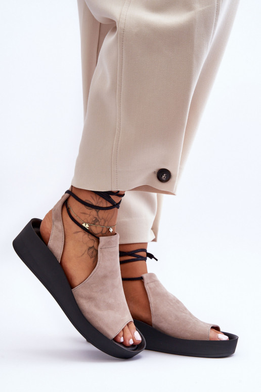 Sandali con plateau in camoscio beige Zazoo