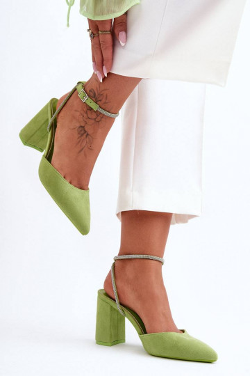 Scarpe col tacco in... 2
