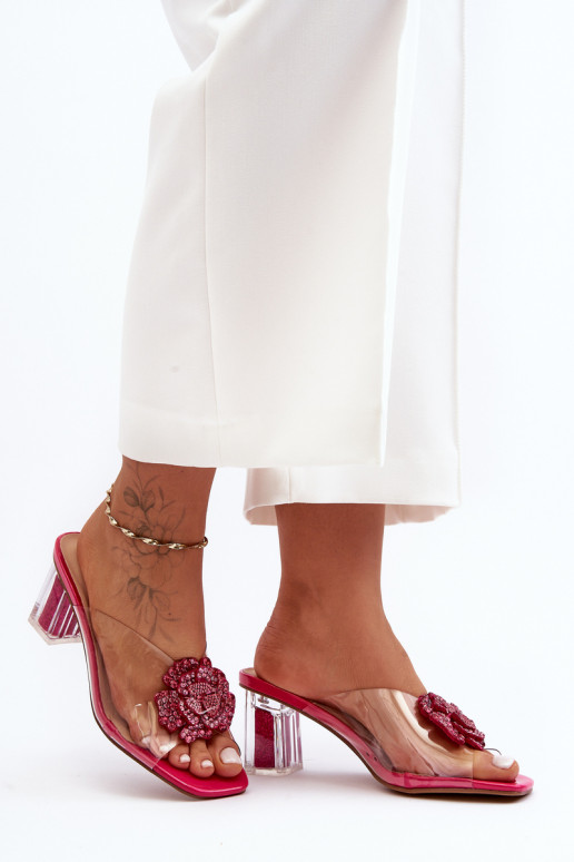 Pantofole trasparenti con tacco con... Pantofole trasparenti con tacco con...