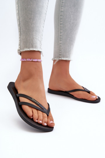 Pantofole in gomma nera