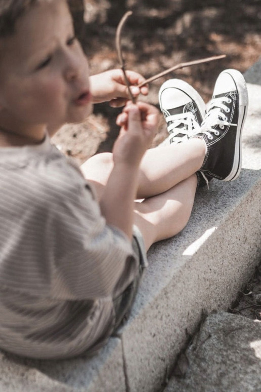 Scarpe per bambini con suola nera