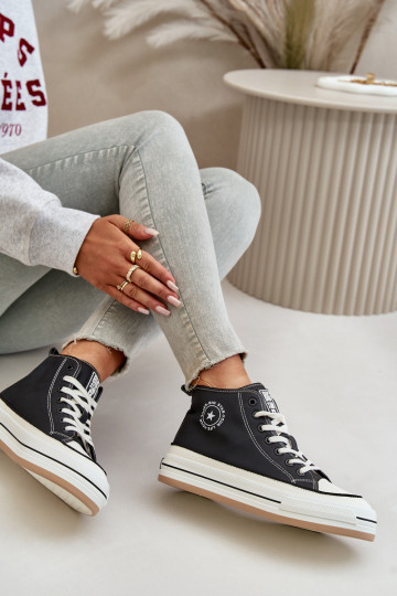 Scarpe da tempo libero con piattaforma in pelle sintetica Big Star OO274062 nere