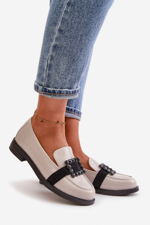 Mocassini laccati Femminile con ornamenti colore grigio Vinceza 58389 Mocassini laccati Femminile con ornamenti colore grigio Vinceza 58389