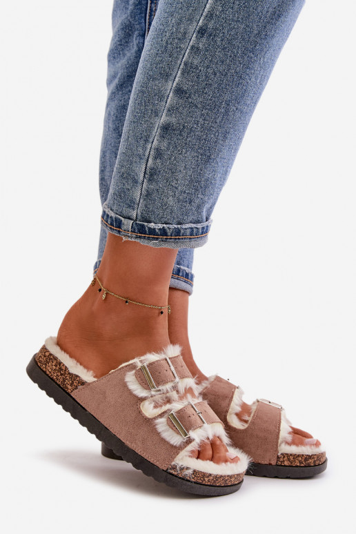 Femminile Pantofole Pantofole con fibbie e una pelliccia beige Ezilena