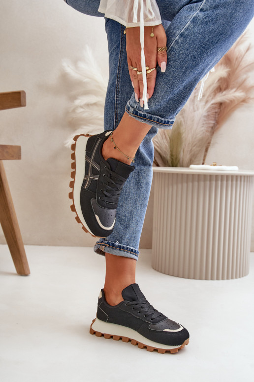 Scarpe modello sneakers scarpe da ginnastica Femminile con lacci con una piattaforma colore nero Mialunae Scarpe modello sneakers scarpe da ginnastica Femminile con lacci con una piattaforma colore nero Mialunae