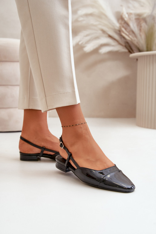 Ballerine laccate Con tacco basso con tacco aperto colore nero Kairael Ballerine laccate Con tacco basso con tacco aperto colore nero Kairael