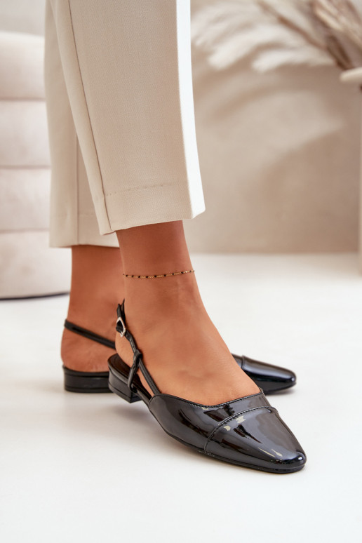 Ballerine laccate Con tacco basso con tacco aperto colore nero Kairael Ballerine laccate Con tacco basso con tacco aperto colore nero Kairael