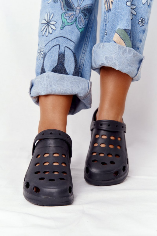 Pantofole in EVA colore nero Pantofole in EVA colore nero