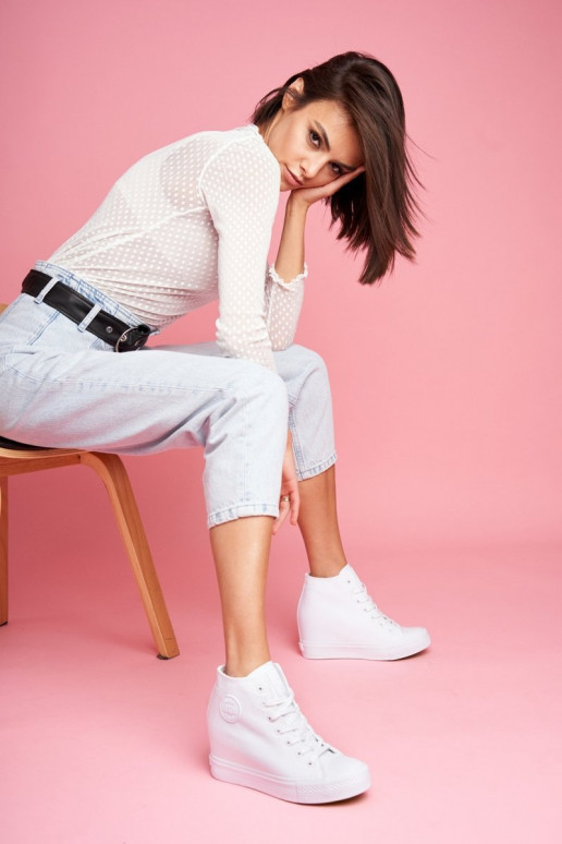 Scarpe da ginnastica modello Big Star colore bianco FF274A192 Scarpe da ginnastica modello Big Star colore bianco FF274A192