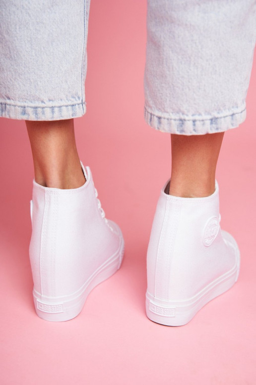 Scarpe da ginnastica modello Big Star colore bianco FF274A192 Scarpe da ginnastica modello Big Star colore bianco FF274A192