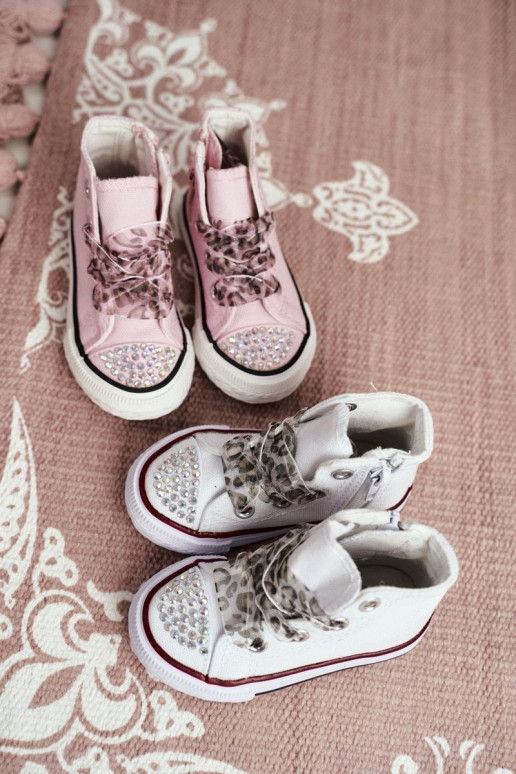 Scarpe per il tempo libero per bambini con occhielli scintillanti nel colore bianco Smile Scarpe per il tempo libero per bambini con occhielli scintillanti nel colore bianco Smile