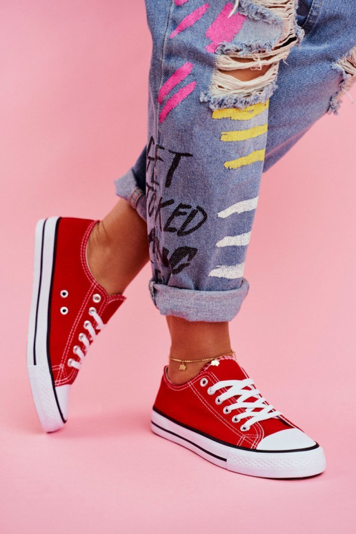 Scarpe casual rosse del modello classico
