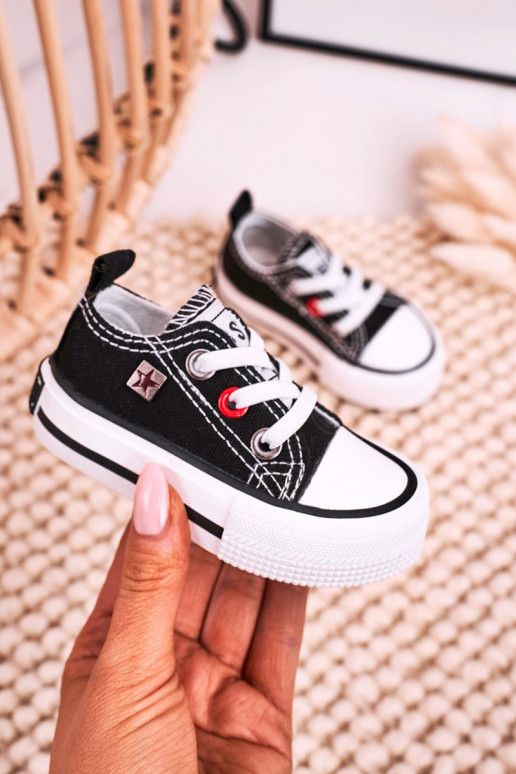 Sneakers da bambino modello classico con suola piatta BIG STAR HH374194 colore nero Sneakers da bambino modello classico con suola piatta BIG STAR HH374194 colore nero