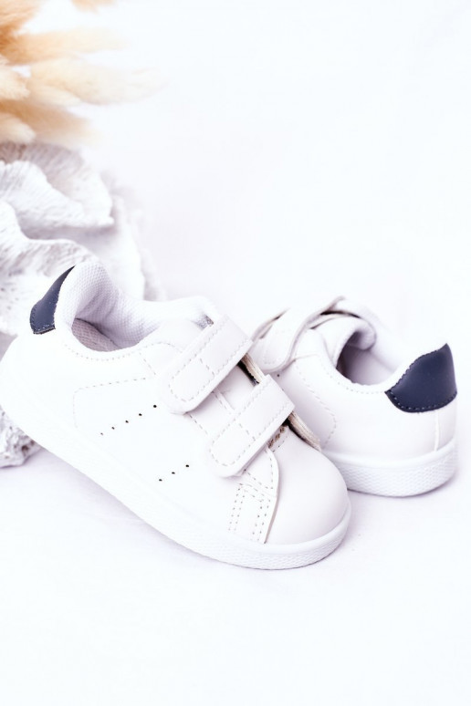 Sneakers da bambino con chiusure adesive Colore bianco-blu scuro California Sneakers da bambino con chiusure adesive Colore bianco-blu scuro California