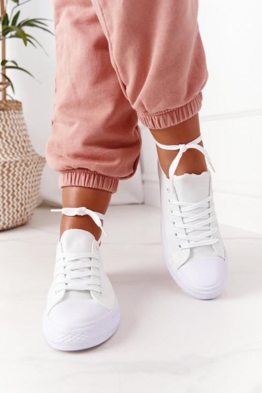 Scarpe casual modello classico in colore bianco
